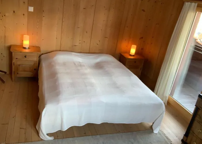 Daire Charmantes Alpen-appartement In Conters, Davos-parsenn