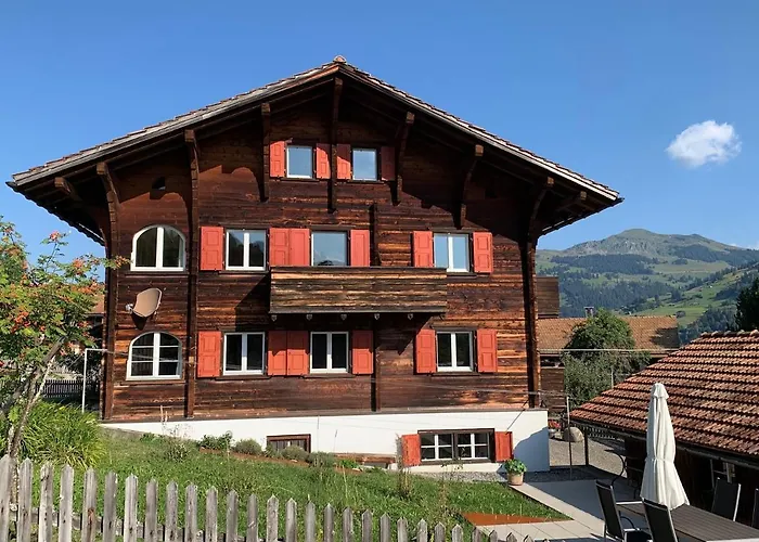Charmantes Alpen-appartement In Conters, Davos-parsenn Daire *
