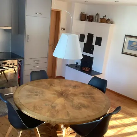 Charmantes Alpen-appartement In Conters, Davos-parsenn Apartment *